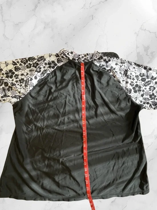 UV SKINZ Women's 4XL Tropical Rash Guard Swim Shirt Floral Black UPF 50+ - Picture 10 of 11